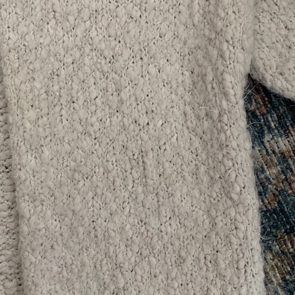 William B Soft Cardigan - Picture 3 of 6